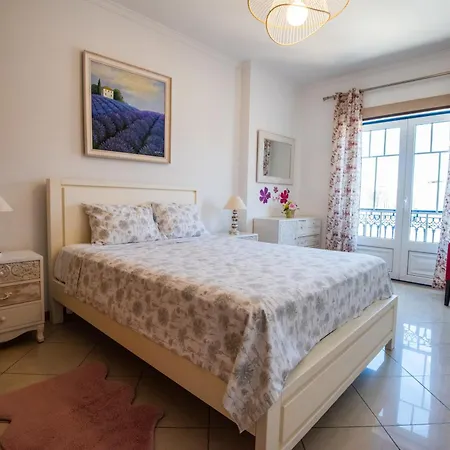 Charm Apartment T2 With Big Private Terrace Self Check-In 公寓 *