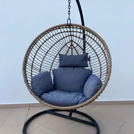 아파트 Charm T2 With Big Terrace Self Check-in *