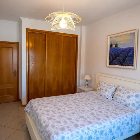 아파트 Charm T2 With Big Terrace Self Check-in